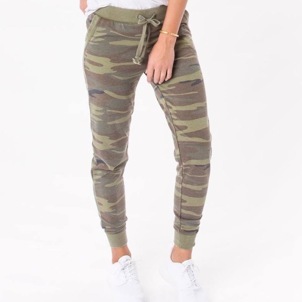 Z SUPPLY green camo joggers
